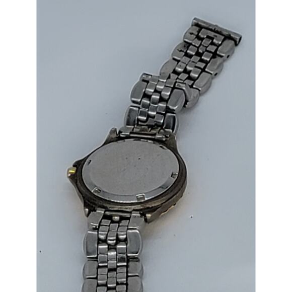 Fossil Blue AM3109 Gold Silver Two Tone Stainless Steel White Face Woman's Watch - Picture 5 of 6